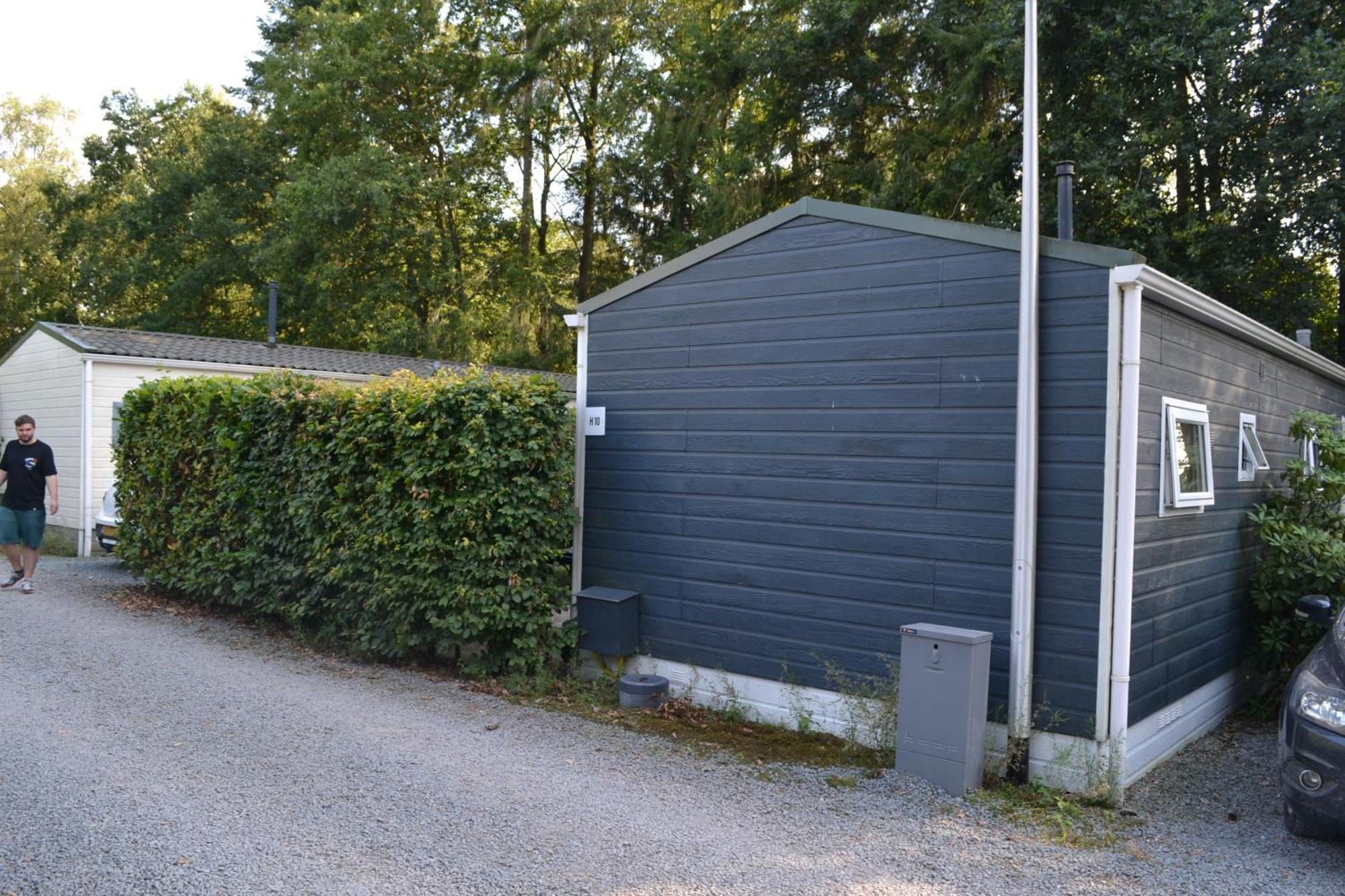 Modern Chalet In De Bossen Van De Veluwe 伊皮 外观 照片